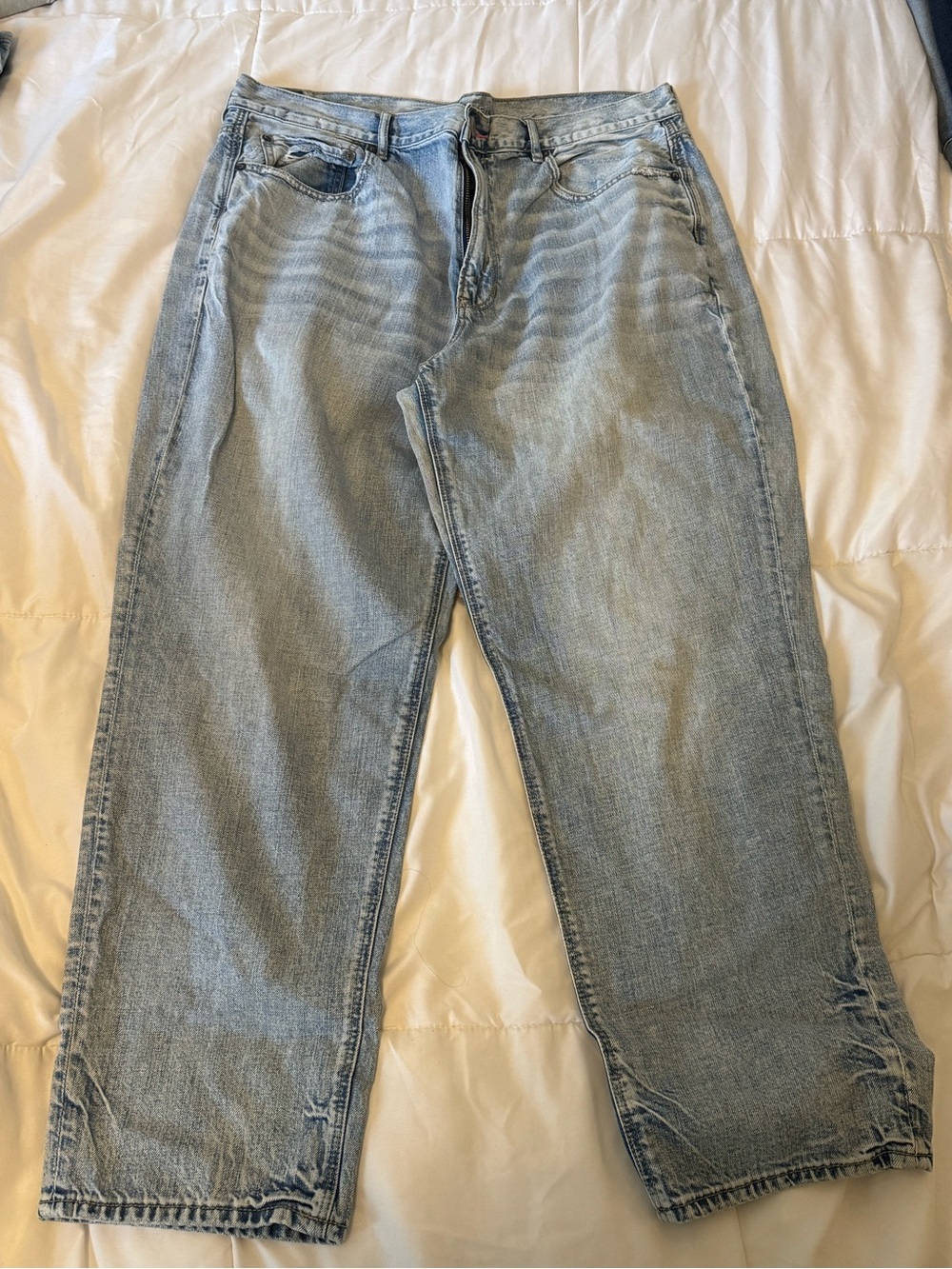 American Eagle Outfitters Light Blue Relaxed Jeans size 18Long